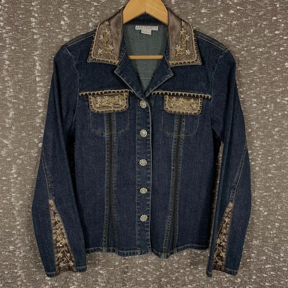 Ann Trinity Women's Embellished Denim Jacket Blue Embroidered Beaded Lace Sz‎ Sm